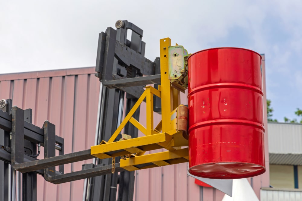 ISO tank chemical drum handling via forklift